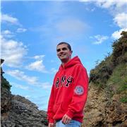Estudiante de ingenieria de tercer curso, que ofrece clases particulares de física o matemáticas correspondientes a la ESO o bach.